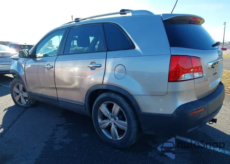 2013 Kia Sorento Ex V6 z USA, uszkodzony, nr VIN 5XYKUDA24DG354107